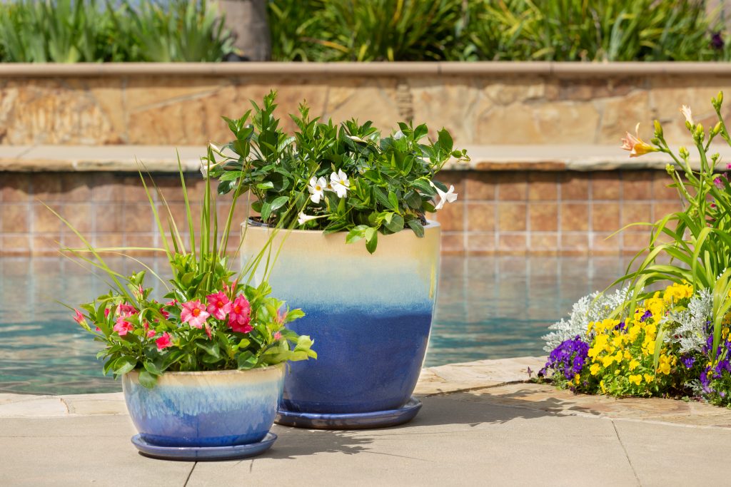 Trendspot Knack Ceramic Planter, Round 5.7 in. H X 6 in. D, White with
